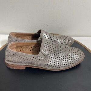 Trask ALI Perforated Platinum Metallic Suede Flats Loafers Shoes Women‎ Size 8.5